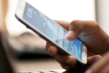 Фотография к новости: Проверить запрет на выезд за рубеж и штрафы казахстанцы могут через Telegram-bot