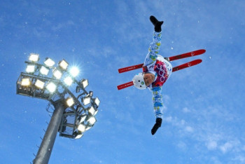 Фотография к новости: Жанбота Алдабергенова выиграла квалификацию на ЧМ по лыжной акробатике