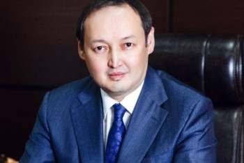 Фотография к новости: Мухамедиулы выразил соболезнования по поводу кончины доктора Амира Ахетова