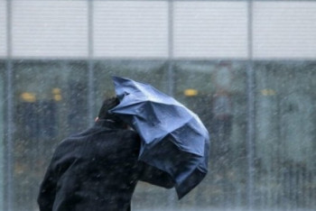 Штормовое предупреждение объявили синоптики в двух регионах РК