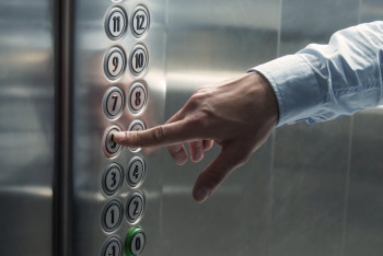 Фотография к новости: В Казахстане разработали национальный стандарт по техническому обслуживанию лифтов