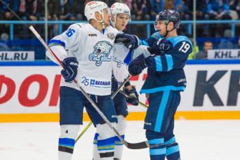 Фотография к новости: "Барыс" уступил на выезде "Сибири" в овертайме