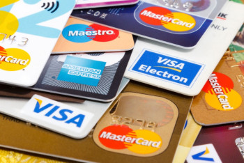 Фотография к новости: Казахстанцы открыли более 23 млн платёжных карт