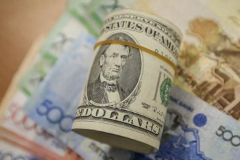 KASE: Курс доллара составил 378 тенге