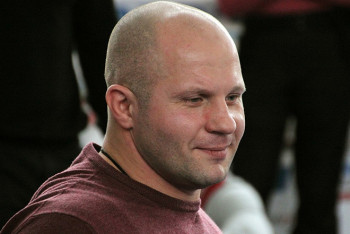 Емельяненко раскритиковал манеру Макрегора вести себя