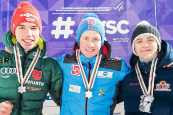 Фотография к новости: Летающий лыжник из Казахстана завоевал "бронзу" юниорского чемпионата мира