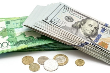 Фотография к новости: KASE: Курс доллара составил 378,06 тенге 