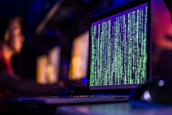 Фотография к новости: Тысячи казахстанских сайтов могут отключиться 1 февраля 