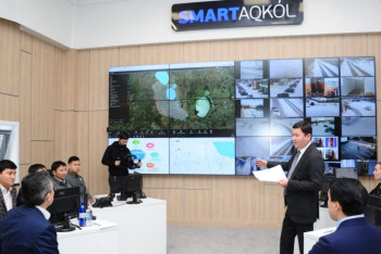 Фотография к новости: Аким Астаны ознакомился с возможностями ситуационного центра Smart Aqkol 