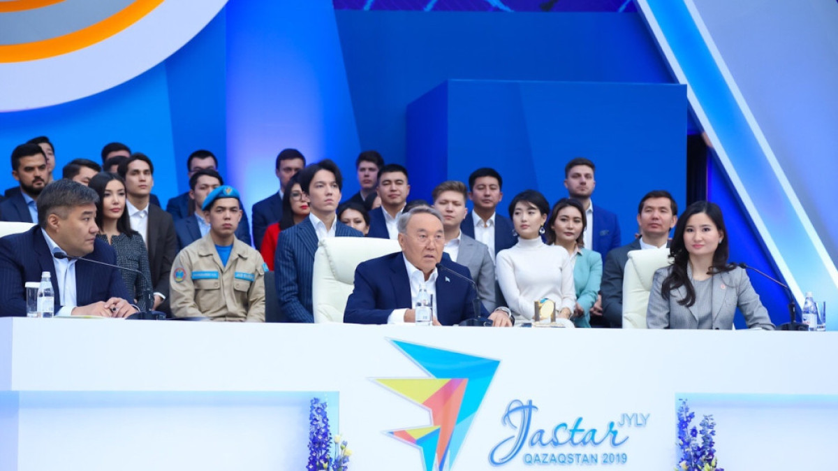 В Казахстане разработают программу "Жас маман" по подготовке специалистов