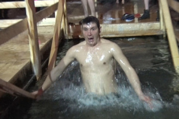 Было страшно, но чувствую себя героем: как в Астане прошло Крещение