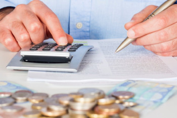 Фотография к новости: Свыше 365 млрд тенге выделили для поддержки семей с детьми в Казахстане