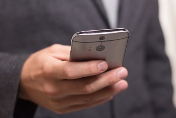 Фотография к новости: Карагандинец обманул покупателей на 50 млн тенге, продавая телефоны со скидкой 