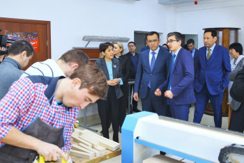 Фотография к новости: "Нұр Отан" будет содействовать развитию социального предпринимательства в Казахстане