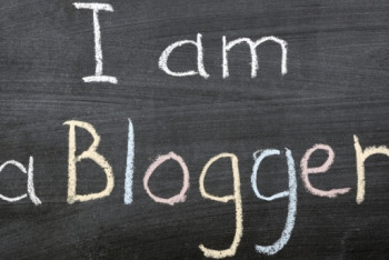 Фотография к новости: Блогеры отбирают хлеб у журналистов – Айгуль Мукей