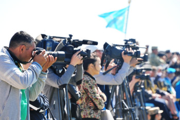 Фотография к новости: Факультеты журналистики не должны закрываться - ректор КазНУ им. аль-Фараби 