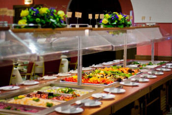 Фотография к новости: Цены в столовых Алматы с начала года почти не изменились 