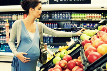 Фотография к новости: Женщина притворялась беременной, чтобы красть продукты из магазина в Кокшетау