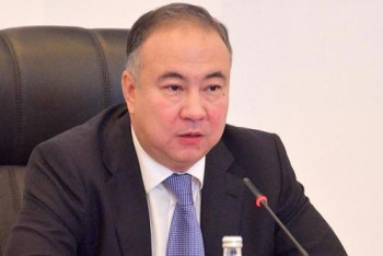 Фотография к новости: Строить в Атбасаре квартиры вместо дамбы предложил аким Акмолинской области