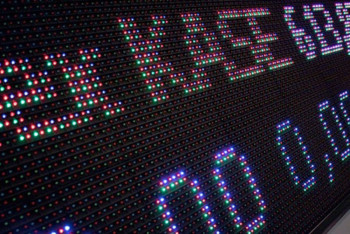 Наличие двух фондовых бирж в Казахстане беспокоит Шаяхметову