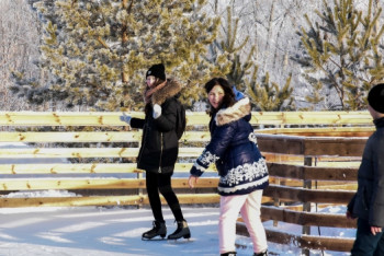 Фотография к новости: Открытие ледового катка на территории ЭКСПО сорвала погода