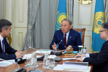 Фотография к новости: Назарбаеву доложили о ходе реализации госполитики в области религии