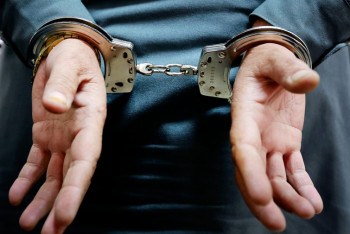 Мужчину, облившего кипящим маслом кассира столовой, могут арестовать в Мангистау