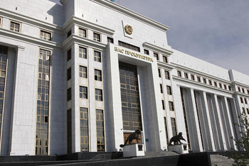 В защиту осужденного за развращение школьницы учителя собирают подписи генпрокурору РК