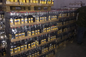 Почти 900 тыс бутылок нелегального алкоголя изъято в Алматы 