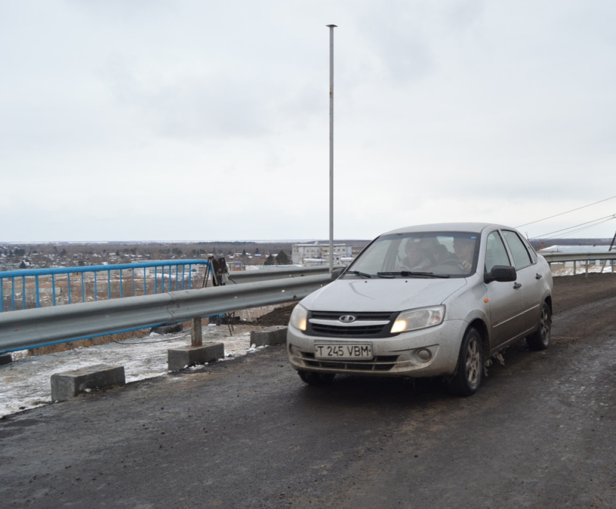 автора