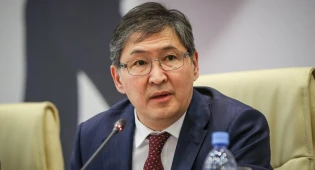 Вузы смогут самостоятельно составлять образовательные программы - Сагадиев