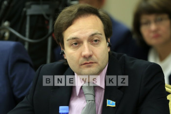 Добыча нефти растет, а поступления в Нацфонд снижаются - Платонов