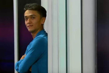 Казахстанский танцор получил главный приз конкурса из рук Рамзана Кадырова