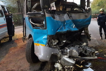 В ДВД Алматы прокомментировали смертельное ДТП с участием автобуса и грузовика