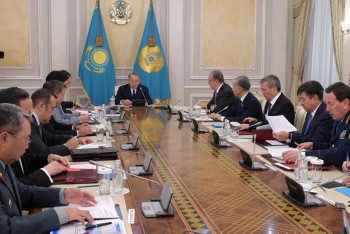 Фотография к новости: Назарбаев поблагодарил сотрудников спецорганов за обеспечение безопасности на ЭКСПО