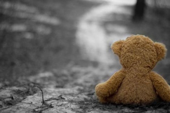 Фотография к новости: Двух годовалых малышей бросили на улице в Актобе