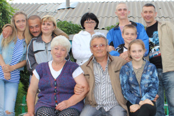 Фотография к новости: В школе СКО работает семья учителей с общим стажем 300 лет