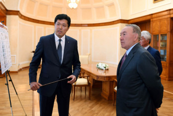 Фотография к новости:  Назарбаев: Нужно всестороннее освещать встречи с ведущими мировыми учеными