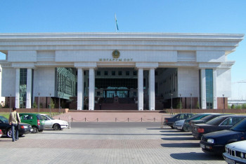 Фотография к новости: Назарбаев дал старт работе ситуационного центра Верховного суда