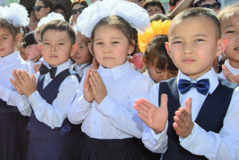 «Дорога в школу»: В Алматинской области оказана помощь 27 тысячам учащихся