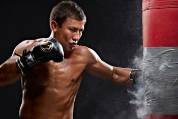 Фотография к новости: Геннадий Головкин прибыл в Лас-Вегас на бой с «Канело» под «собственную» песню