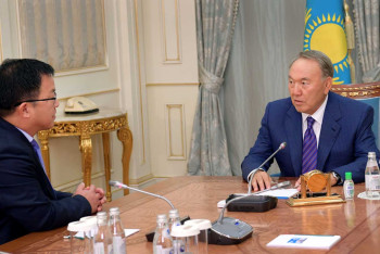 Фотография к новости: Нурсултан Назарбаев принял главу национального кардиоцентра 