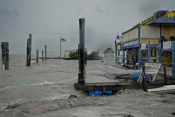 Большинство казахстанцев покинуло зону бедствия во Флориде