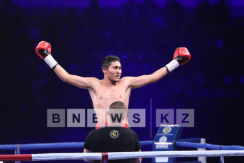 Казахстанские боксеры удерживают уверенные победы в андеркарте вечера бокса в Астане