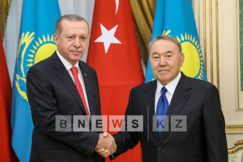 Фотография к новости: Президенты Казахстана и Турции обсудили ряд проблем по международным отношениям