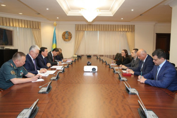 Аскар Мамин встретился с министром обороны Сербии