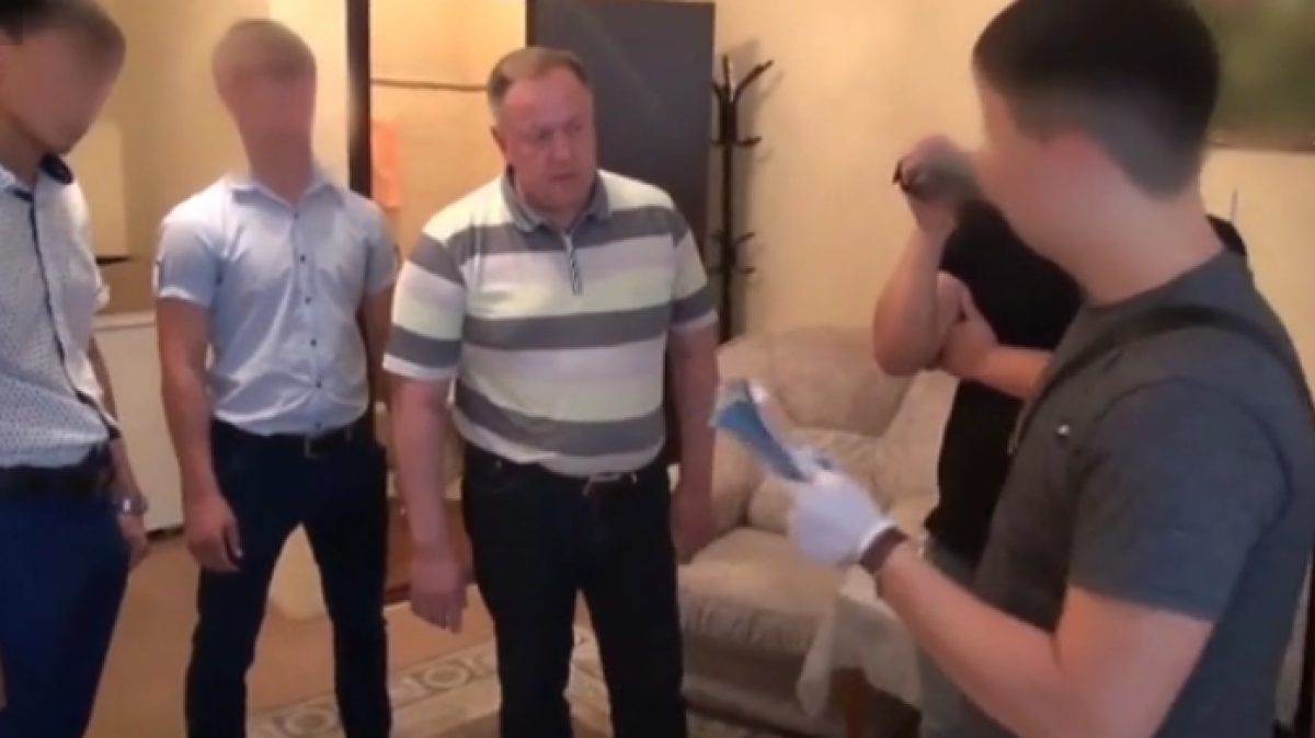 скрин с видео