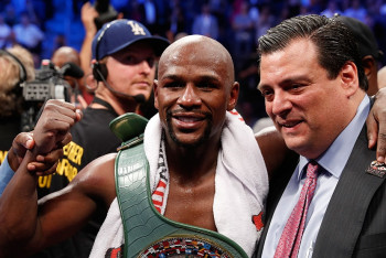 Фотография к новости: Мэйвэзер после победы над Макгрегором объявил о завершении карьеры