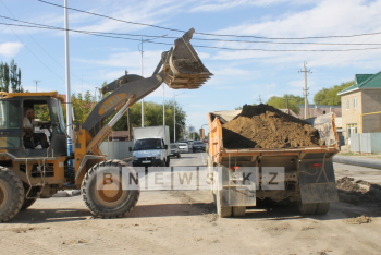 «Нұрлы жол» решает проблемы: По центру Кызылорды тянут новый водопровод