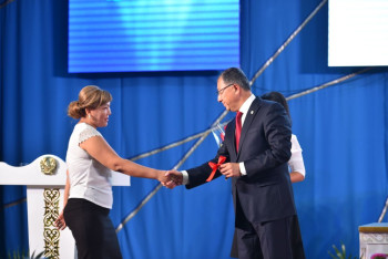 Три образцовых педагога ЮКО получили ключи от квартир